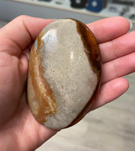 Load image into Gallery viewer, Agate Crystal
