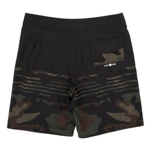 Load image into Gallery viewer, Salty Crew Ripple 20&quot; Boardshort in Camo
